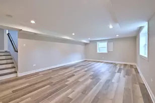 8218 Linder Ave, Burbank, IL 60459 - Photo 21