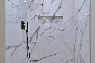 8218 Linder Ave, Burbank, IL 60459 - Photo 19