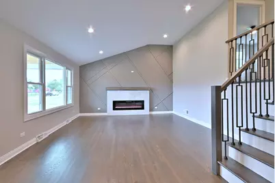 8218 Linder Avenue, Burbank, IL 60459 - Photo 5