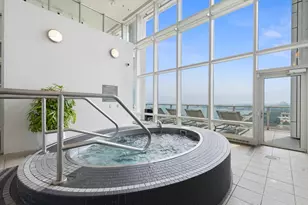 340 E Randolph St, Chicago, IL 60601 - Photo 3