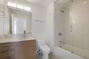 340 E Randolph St, Chicago, IL 60601 - Photo 19