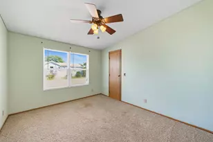 219 Meadowlark Ln, Sandwich, IL 60548 - Photo 15