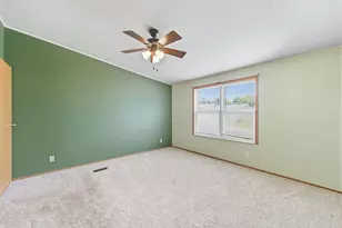 219 Meadowlark Ln, Sandwich, IL 60548 - Photo 7