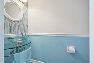 47 S Treehouse Ln, Round Lake, IL 60073 - Photo 9