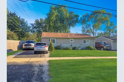 529 E Fullerton Avenue, Glendale Heights, IL 60139 - Photo 1