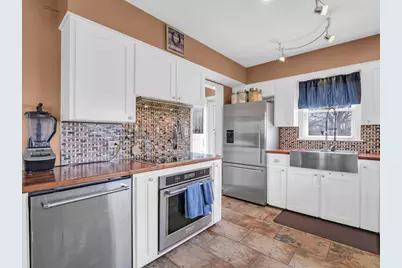 12216 Pleasant Valley Road, Woodstock, IL 60098 - Photo 27