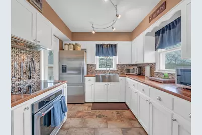 12216 Pleasant Valley Road, Woodstock, IL 60098 - Photo 29