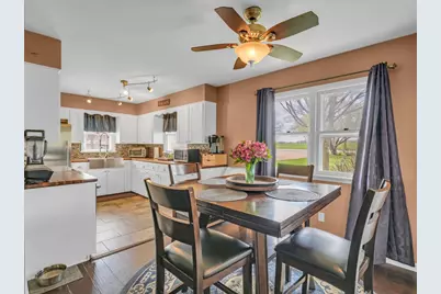 12216 Pleasant Valley Road, Woodstock, IL 60098 - Photo 23