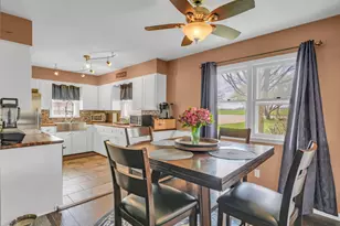 12216 Pleasant Valley Rd, Woodstock, IL 60098 - Photo 23