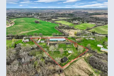 12216 Pleasant Valley Road, Woodstock, IL 60098 - Photo 9