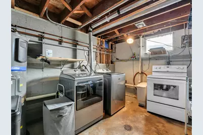 12216 Pleasant Valley Road, Woodstock, IL 60098 - Photo 35