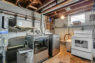 12216 Pleasant Valley Rd, Woodstock, IL 60098 - Photo 35