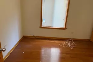 7926 S Peoria St, Chicago, IL 60620 - Photo 3