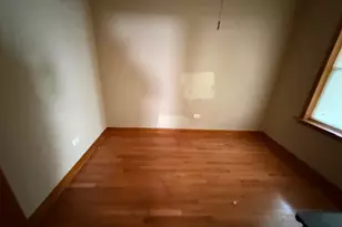 7926 S Peoria St, Chicago, IL 60620 - Photo 11