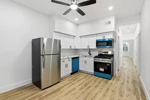 3235 W Flournoy St, Chicago, IL 60624 - Photo 5