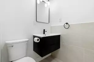 3235 W Flournoy St, Chicago, IL 60624 - Photo 11