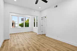 3235 W Flournoy St, Chicago, IL 60624 - Photo 3