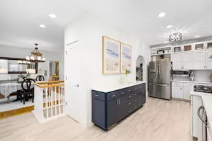 317 E Walnut St, Hinsdale, IL 60521 - Photo 11