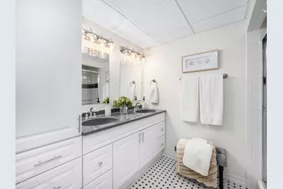 317 E Walnut Street, Hinsdale, IL 60521 - Photo 31