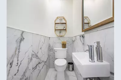 317 E Walnut Street, Hinsdale, IL 60521 - Photo 17