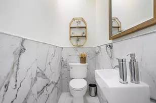 317 E Walnut St, Hinsdale, IL 60521 - Photo 17