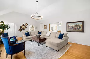 317 E Walnut St, Hinsdale, IL 60521 - Photo 5