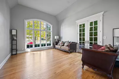 39W821 S Hathaway Lane, Geneva, IL 60134 - Photo 5