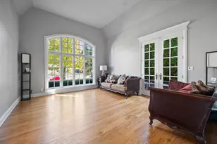 39W821 S Hathaway Ln, Geneva, IL 60134 - Photo 5