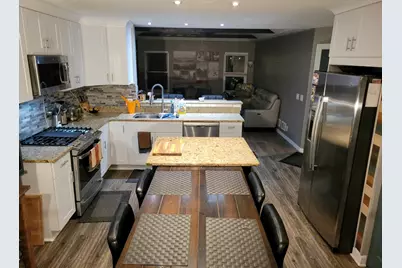 515 Surrey Ridge Drive, Cary, IL 60013 - Photo 15