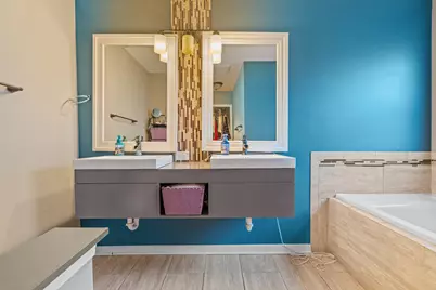 515 Surrey Ridge Drive, Cary, IL 60013 - Photo 57