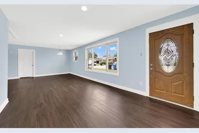 8053 S Kenton Avenue, Chicago, IL 60652 - Photo 3