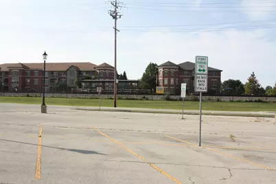 111 W Railroad Avenue, Bartlett, IL 60103 - Photo 25
