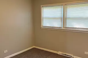 939 Coach Rd, Homewood, IL 60430 - Photo 11