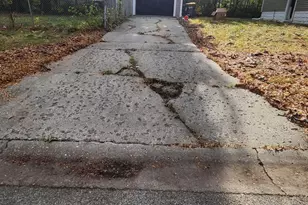 317 N Horace Ave, Rockford, IL 61101 - Photo 9