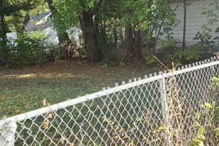 317 N Horace Ave, Rockford, IL 61101 - Photo 15