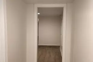 8909 S Houston Ave, Chicago, IL 60617 - Photo 17