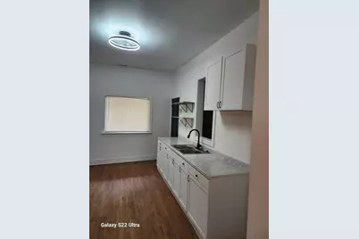 8909 S Houston Avenue, Chicago, IL 60617 - Photo 5