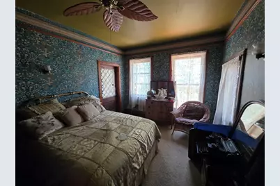 705 W Highland Avenue, Elgin, IL 60123 - Photo 15