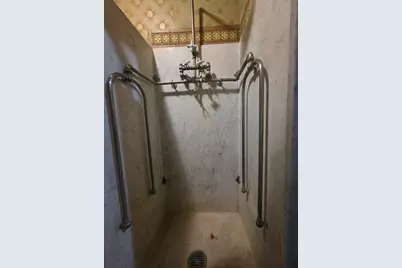 705 W Highland Avenue, Elgin, IL 60123 - Photo 29