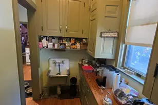 705 W Highland Ave, Elgin, IL 60123 - Photo 5