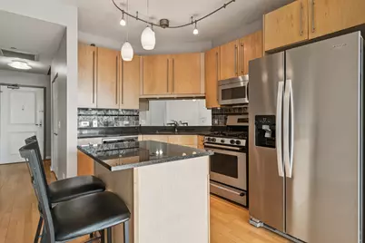 720 W Randolph Street #502, Chicago, IL 60661 - Photo 5