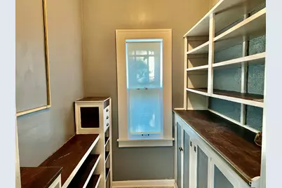 1701 Victoria Avenue, North Chicago, IL 60064 - Photo 13