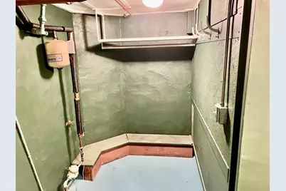 1701 Victoria Avenue, North Chicago, IL 60064 - Photo 19