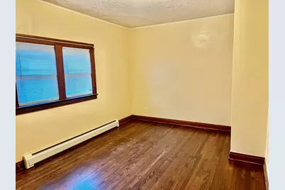 1701 Victoria Avenue, North Chicago, IL 60064 - Photo 9