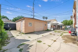 3529 W 63rd Pl, Chicago, IL 60629 - Photo 29