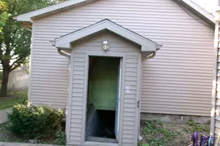 1141 6th St, Lasalle, IL 61301 - Photo 19