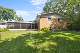 573 Maple Ave, Lisle, IL 60532 - Photo 27