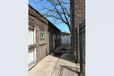 1526 E 72nd Place, Chicago, IL 60619 - Photo 7