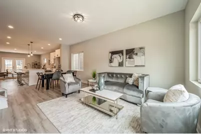 530 E 44th Place, Chicago, IL 60653 - Photo 3