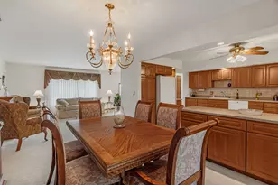 6932 Martin Dr, Woodridge, IL 60517 - Photo 33